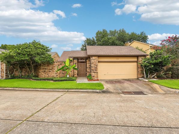 1723 Sullins Way