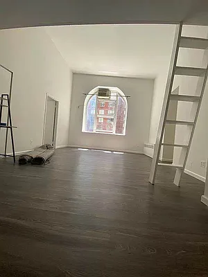 Rented by Voro NYC | media 17