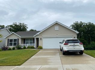 142 Keystone Ridge Dr, O'Fallon, MO 63366