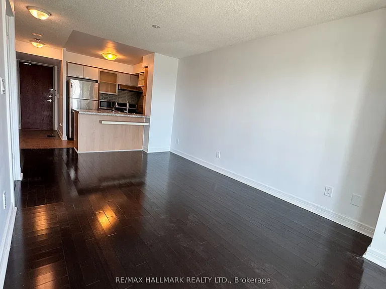 18 Harrison Garden Blvd #2609 — Photo 5