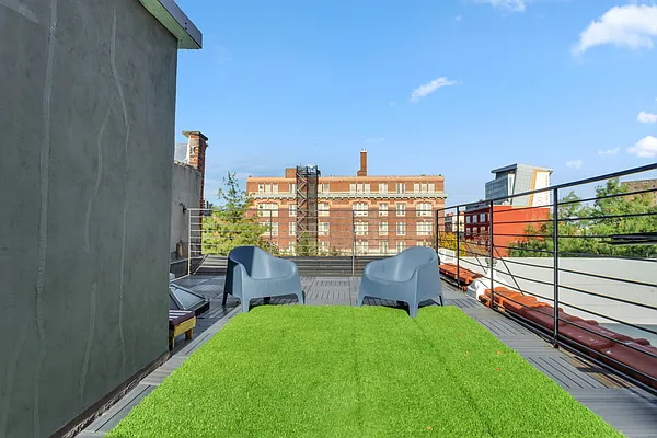 Sold by Compass | media 16