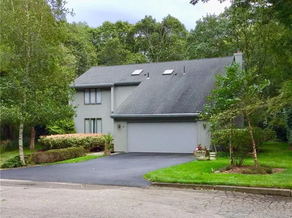 88 Seabreeze Dr, North Kingstown, RI 02852