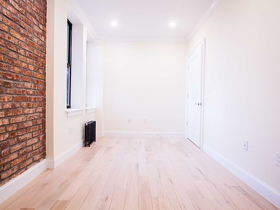 4th image of 946 Bushwick Ave #400
