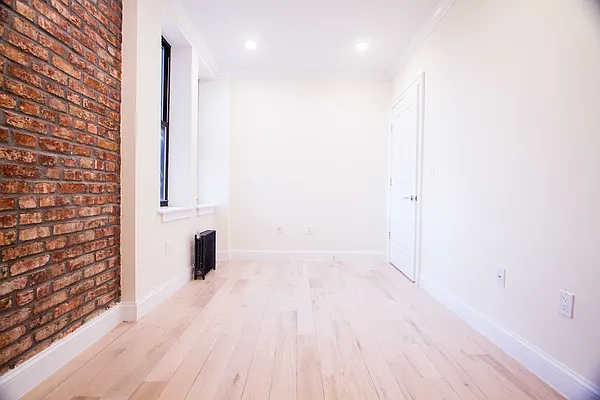 Rented by Dallien Realty Limited Liability Company | media 17