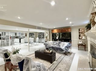 1 Radley St #2, Vaughan, ON L4L8J7