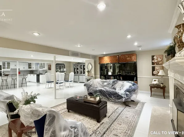 1 Radley St #2, Vaughan, ON L4L 8J7