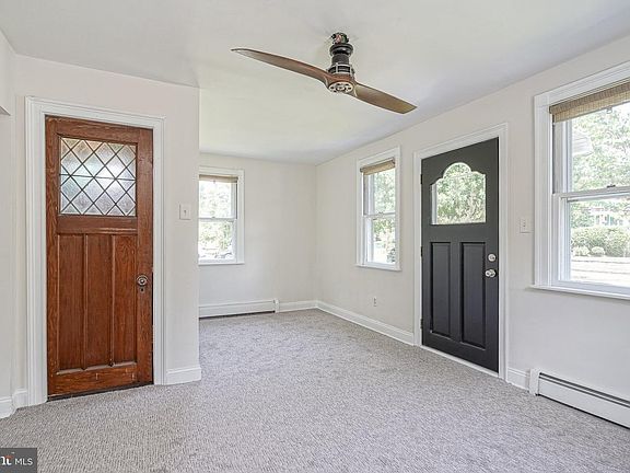 4th image of 538 Alexander Ave