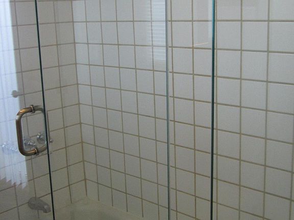 3rd image of 11305 Califa St