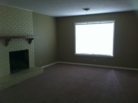 3rd image of 265 Ailene Dr