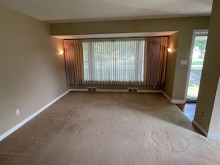 7383 Chestnut St — Photo 15