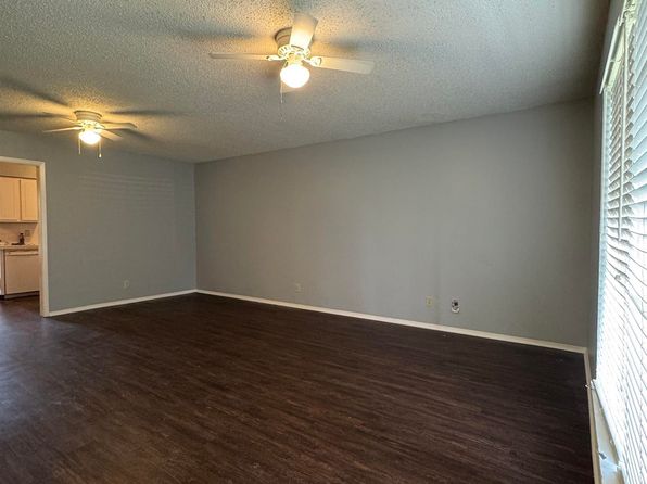 305 Tammy Lynn Dr, Longview, TX 75604