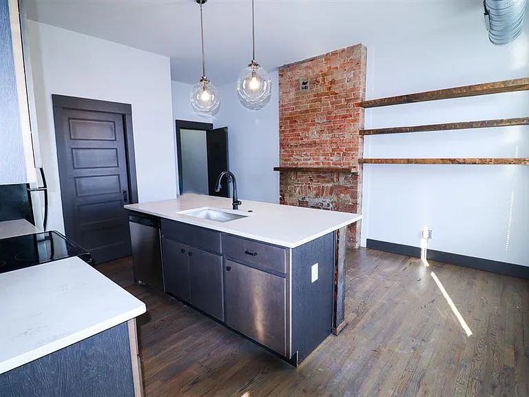 1533 Pleasant Street — Photo 31