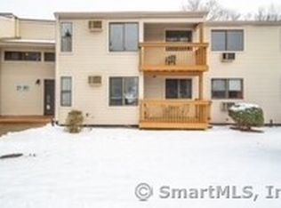 28 Woodland Dr, Cromwell, CT 06416