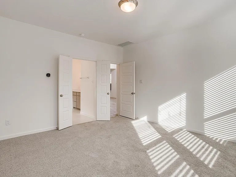 9344 Buckeye Bnd — Photo 32
