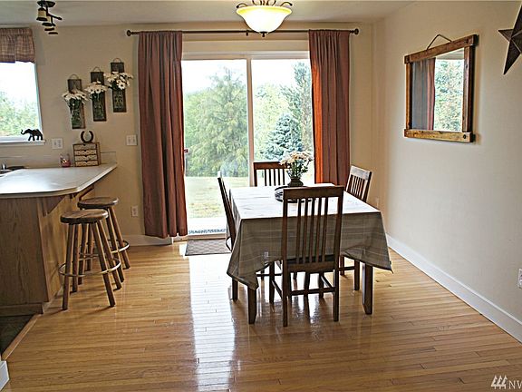 5th image of 51 Cody Ln E