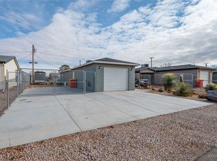 3695 E Robin Ln, Kingman, AZ 86409