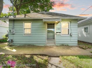 1301 Berten St, Lansing, MI 48910