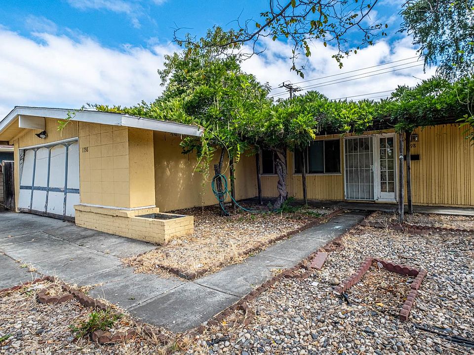 1st image of 1798 Tampa Way