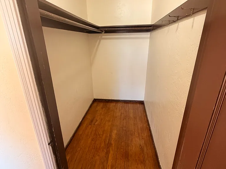 1325 Pomona St — Photo 16