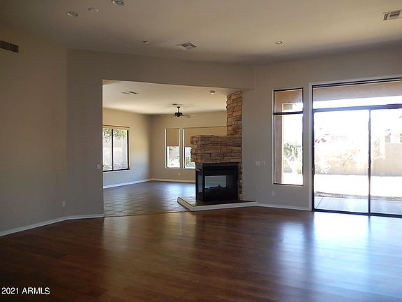4th image of 10983 E Beck Ln