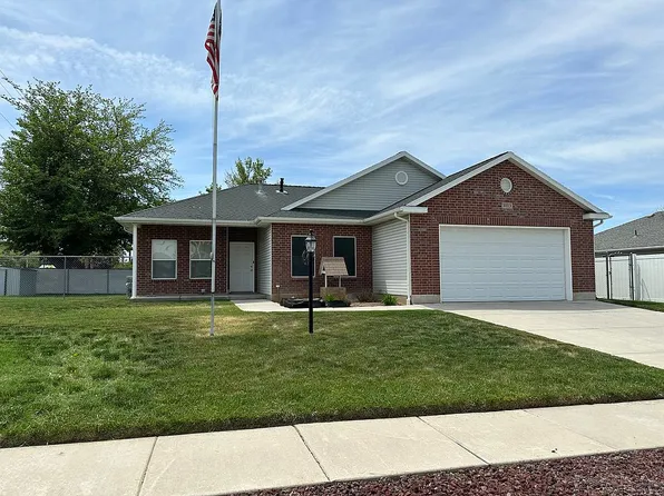 1013 W 1385 N, Clinton, UT 84015