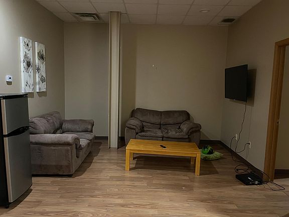 3rd image of 17 W 2nd St Unit 102