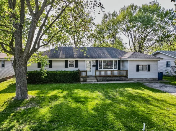 705 Jonette Ave, Bradley, IL 60915
