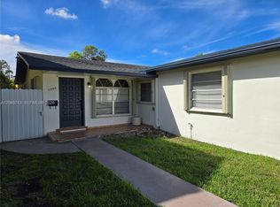 3304 SW 23rd St, Miami, FL 33145