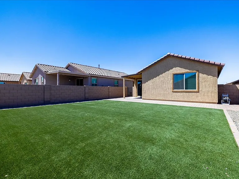 10560 W Waveland Dr — Photo 20