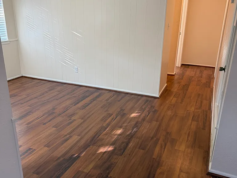 1312 Terry St — Photo 3