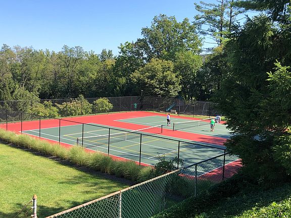 Community Tennis Courts