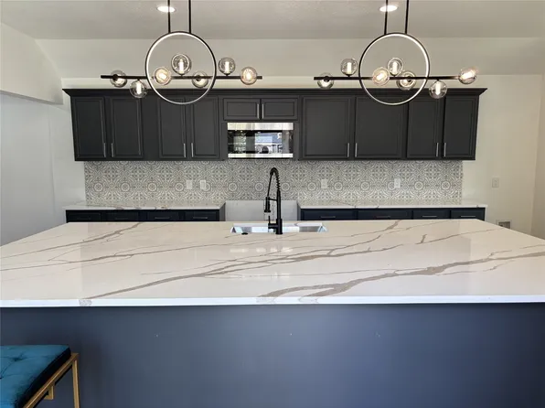 5233 Arbor Glen Rd, The Colony, TX 75056