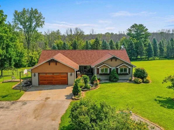 N6502 Twelve Corners Rd, Black Creek, WI 54106