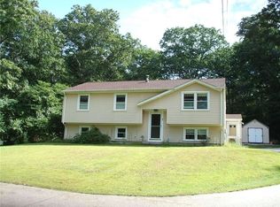 63 W Shannock Rd, Richmond, RI 02812