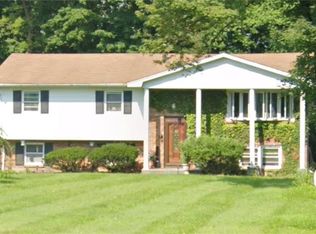 40 Bluefields Ln, Blauvelt, NY 10913