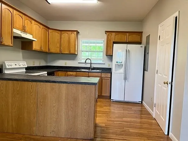 2717 Masterson Ln — Photo 4