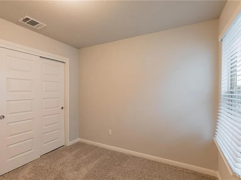 2020 Pecan Island Dr — Photo 12