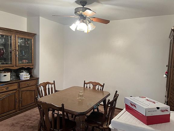 3rd image of 1224 E Alan ROAD