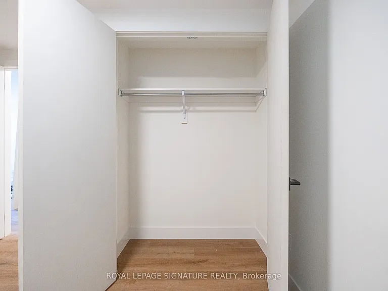7 Earnscliffe Rd #2 — Photo 6