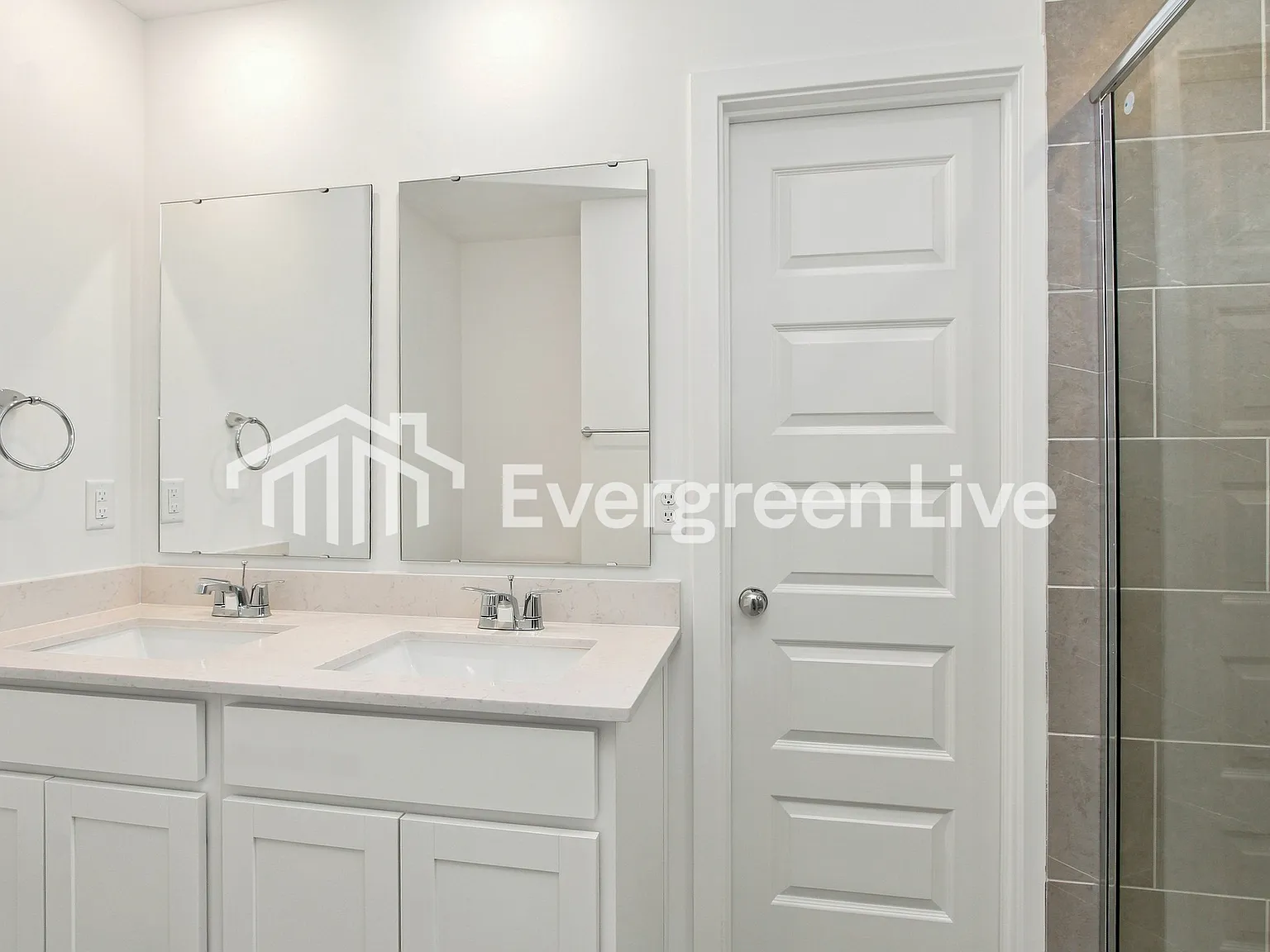 5 bed, 3.0 bath, 2247 sqft, $2,110 — Photo 3
