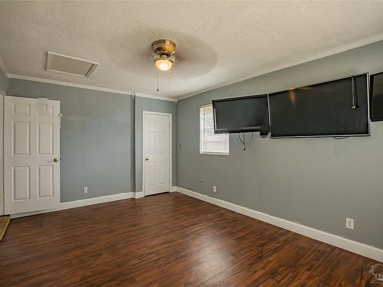 4381 Bixby Cir — Photo 10