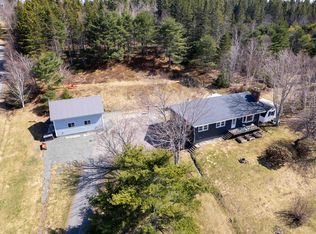58 Macbelger Cres, Victoria, NS B1X 1J1