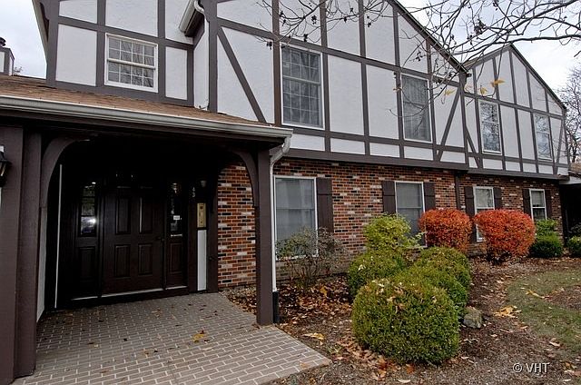1st image of 43 Glencoe Ct APT 201-A