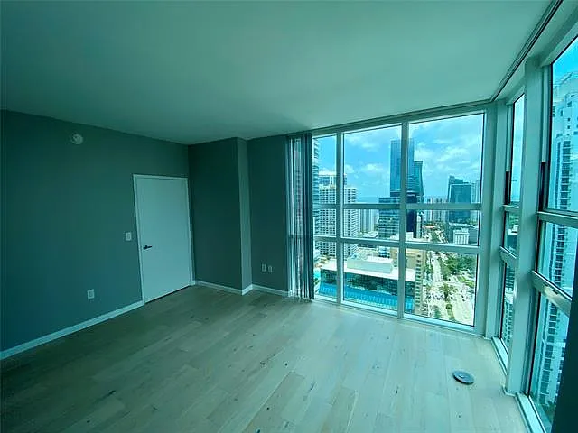 2 bed, 2.5 bath, $5,600 — Photo 4