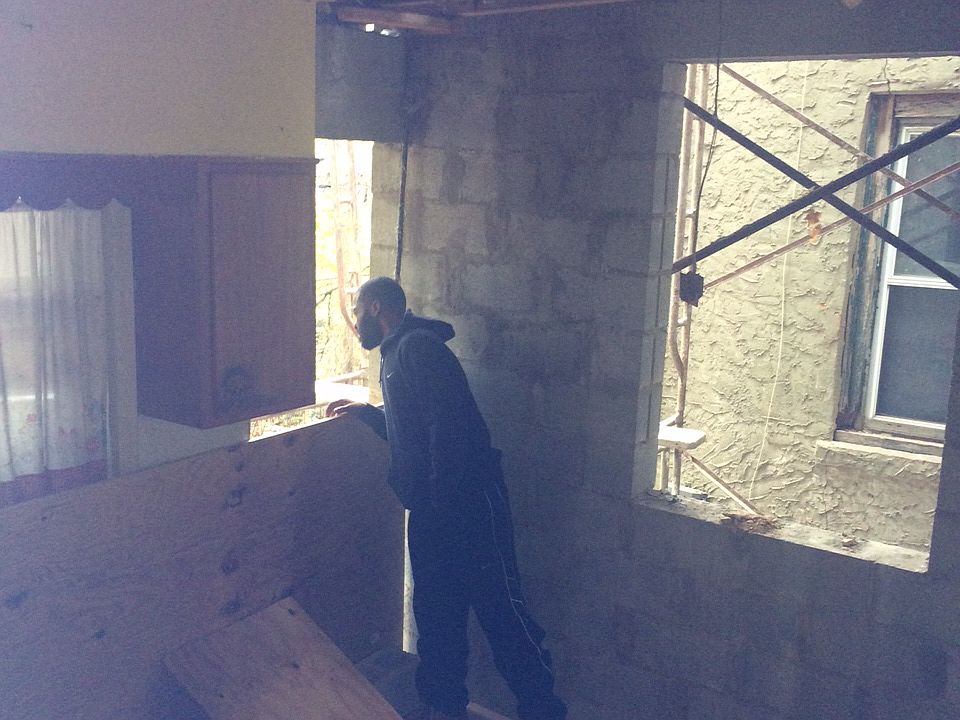Kitchen (Redone Wall)