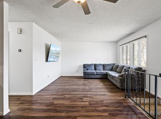 8519 Maplebrook Pkwy N, Brooklyn Park, MN 55445