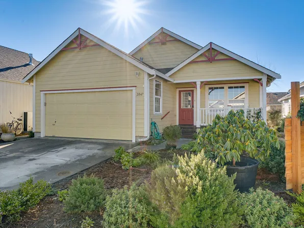2047 Maria Ct, Arcata, CA 95521