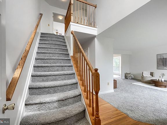 4th image of 1891 Bragg Way N