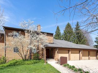 630 Waverly Dr APT A, Elgin, IL 60120