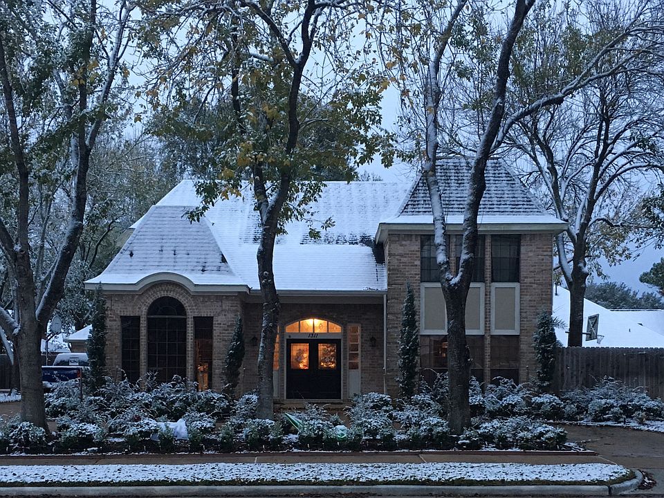 1st image of 1311 Plantation Dr